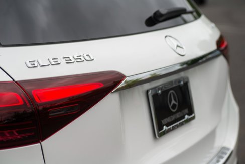 Used 2025 Mercedes-Benz GLE 350 4MATIC image 14