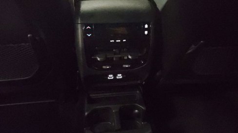 Used 2025 Jeep Grand Cherokee L Laredo image 12