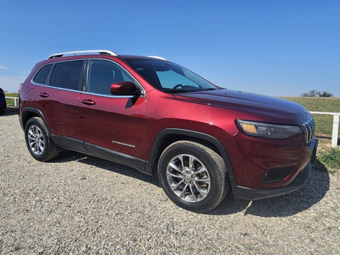 Used 2019 Jeep Cherokee Latitude w/ Popular Appearance Group image 3