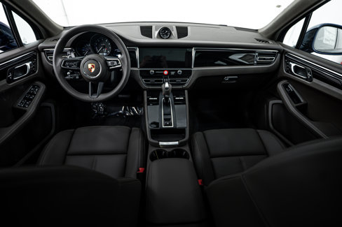 New 2026 Porsche Macan image 12