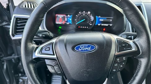Used 2024 Ford Edge SEL image 17