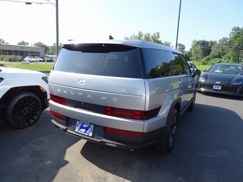 New 2026 Hyundai Santa Fe SE image 5