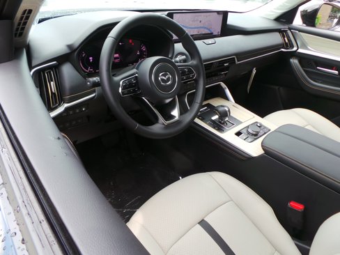New 2025 MAZDA CX-70 Plug-In Hybrid w/ Premium Pkg image 26