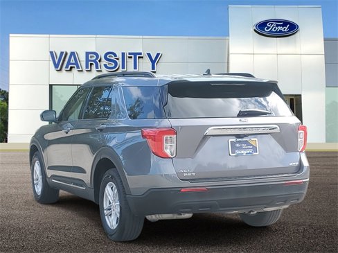 Certified 2023 Ford Explorer XLT image 3