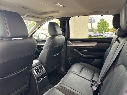 Used 2024 MAZDA CX-90 3.3 Turbo w/ Preferred Plus image 8