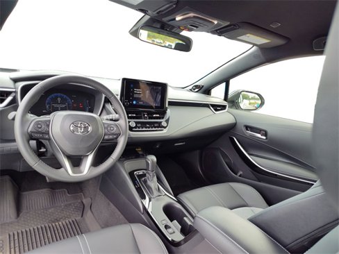 Used 2025 Toyota Corolla XSE image 16