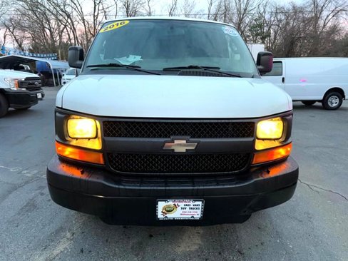 Used 2016 Chevrolet Express 2500 image 6