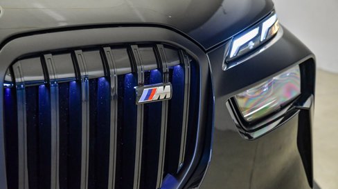 New 2026 BMW X7 M60i image 10