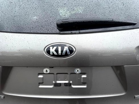 Used 2017 Kia Sorento EX image 31