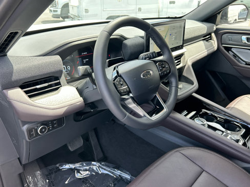 New 2025 Ford Explorer Platinum image 25
