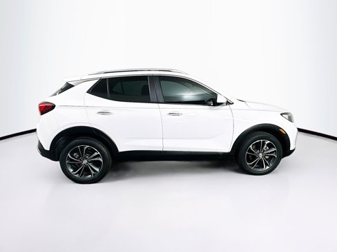 Used 2022 Buick Encore GX Select image 10