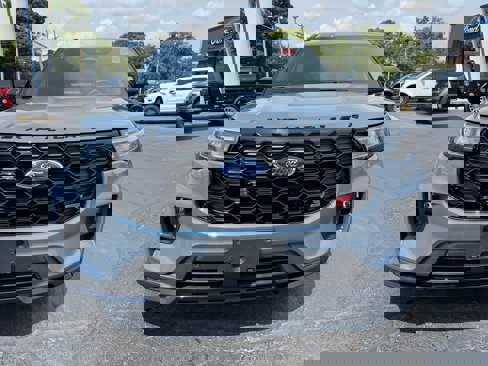 Used 2025 Ford Explorer ST image 2