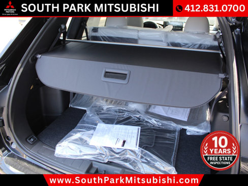 New 2025 Mitsubishi Outlander SE image 23
