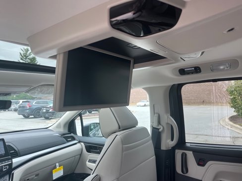 Used 2026 Honda Odyssey Touring image 6
