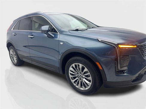 Used 2025 Cadillac XT4 Premium Luxury w/ Technology Package image 12