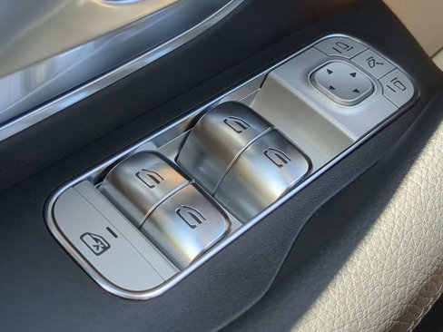 New 2026 Mercedes-Benz GLS 450 4MATIC image 11