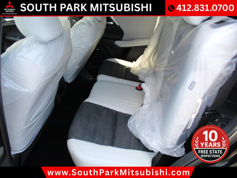 New 2025 Mitsubishi Outlander SE image 14