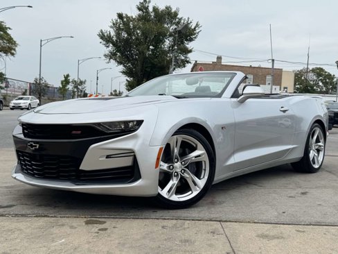 Used 2019 Chevrolet Camaro SS image 2