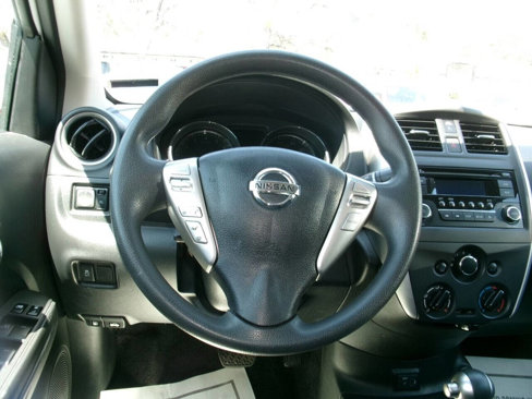 Used 2018 Nissan Versa SV image 7