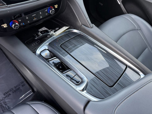 Used 2024 Buick Enclave Premium image 26