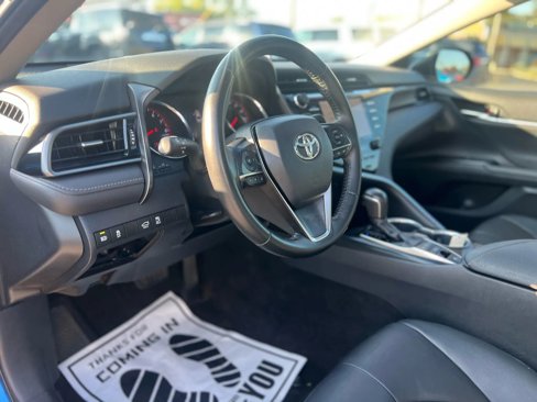 Used 2019 Toyota Camry XSE image 14