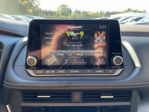 Certified 2023 Nissan Rogue SV image 27