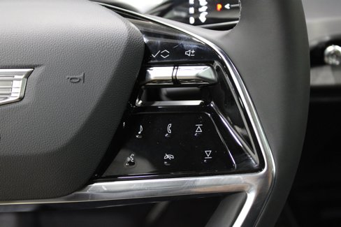 New 2026 Cadillac Vistiq Luxury w/ LPO, Floor Liner Package image 12