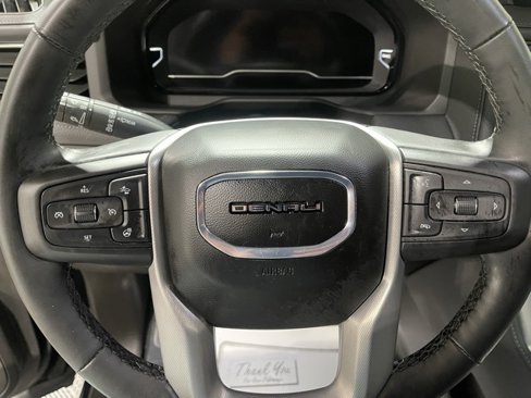 Used 2024 GMC Yukon Denali image 13