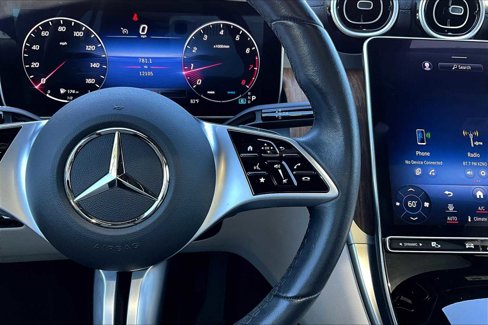 Used 2024 Mercedes-Benz GLC 300 4MATIC image 24