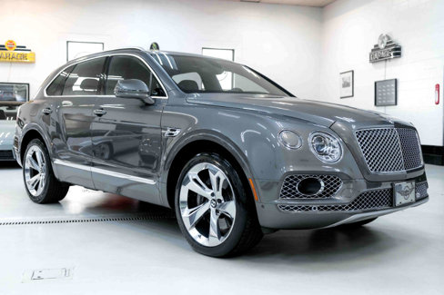 Used 2018 Bentley Bentayga image 11