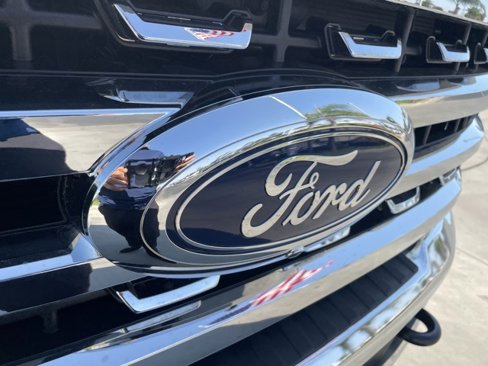 New 2025 Ford F250 Lariat w/ Lariat Ultimate Package image 31