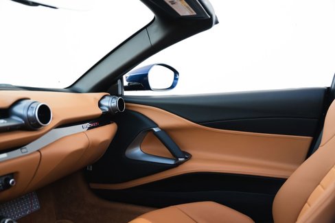 Certified 2022 Ferrari 812 GTS image 19