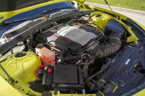 Used 2021 Chevrolet Camaro LT w/ RS Package image 7