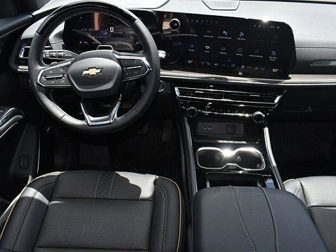 New 2025 Chevrolet Traverse High Country w/ LPO, Floor Liner Package image 11