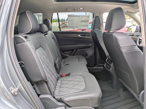 New 2025 Volkswagen Atlas SEL Premium R-Line image 34
