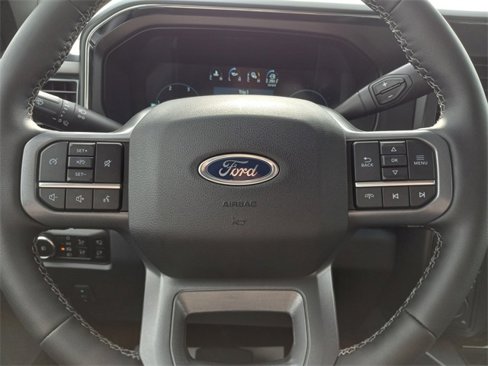 New 2025 Ford F250 Lariat w/ Black Appearance Package image 17