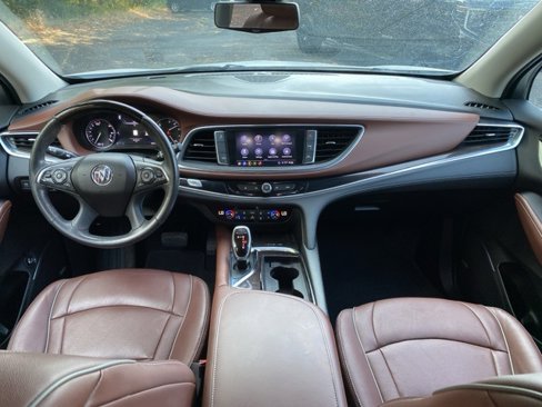 Used 2020 Buick Enclave Avenir w/ Avenir Technology Package image 26