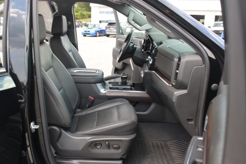 Used 2022 GMC Sierra 1500 SLT w/ SLT Convenience Package image 34