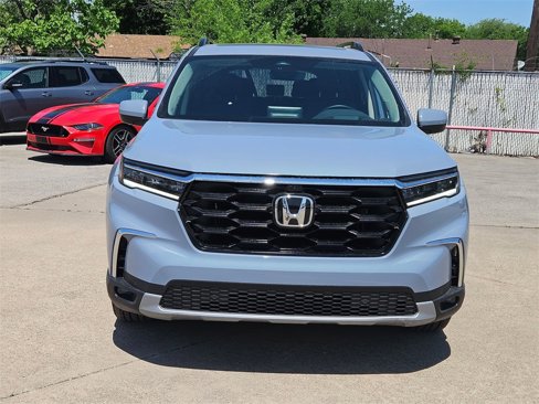 Used 2025 Honda Pilot Elite image 2
