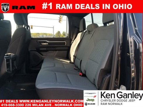 New 2026 RAM 1500 4x4 Crew Cab image 10