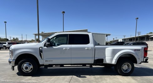 New 2025 Ford F350 Lariat w/ FX4 Off-Road Package image 2