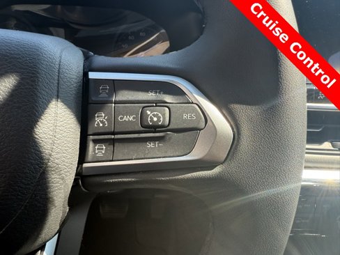 Used 2023 Jeep Compass Limited image 15