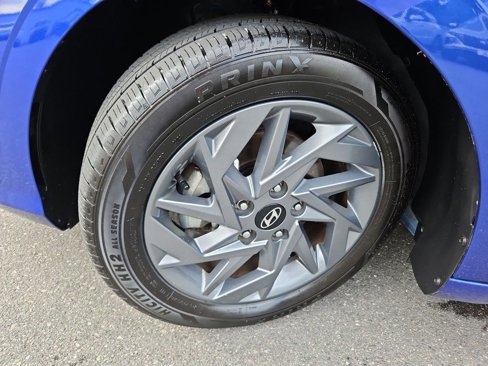 Used 2024 Hyundai Elantra SEL image 33