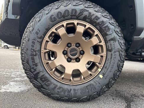 New 2025 Toyota Tacoma 4x4 Double Cab Hybrid image 11