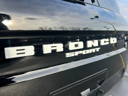 Used 2024 Ford Bronco Sport Outer Banks w/ Tech Package image 32