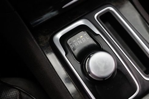 Used 2019 Chrysler 300 Limited image 42