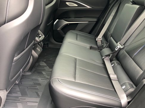 Used 2024 Cadillac Lyriq Luxury w/ LPO, Floor Liner Package image 20