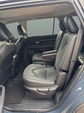 Used 2024 Toyota Grand Highlander Limited image 12