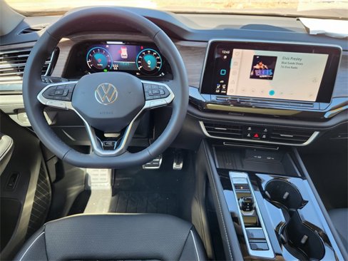 New 2025 Volkswagen Atlas SEL Premium R-Line image 18