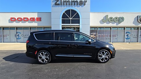 New 2026 Chrysler Pacifica Pinnacle w/ Trailer Tow Group image 9